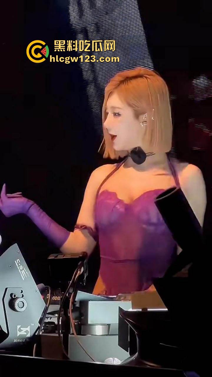 抖音280万粉网红【DJNico】被金主性爆操内射视频流出 衣服和脐钉只能说一模一样 实锤无疑！-7