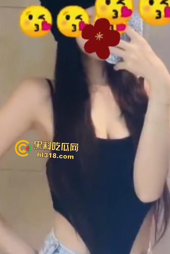 山东航空拜金空姐李凌经常健身保持身材!175长腿炮架落地被粉丝暴操,这就是山东的好客之礼吗?-1