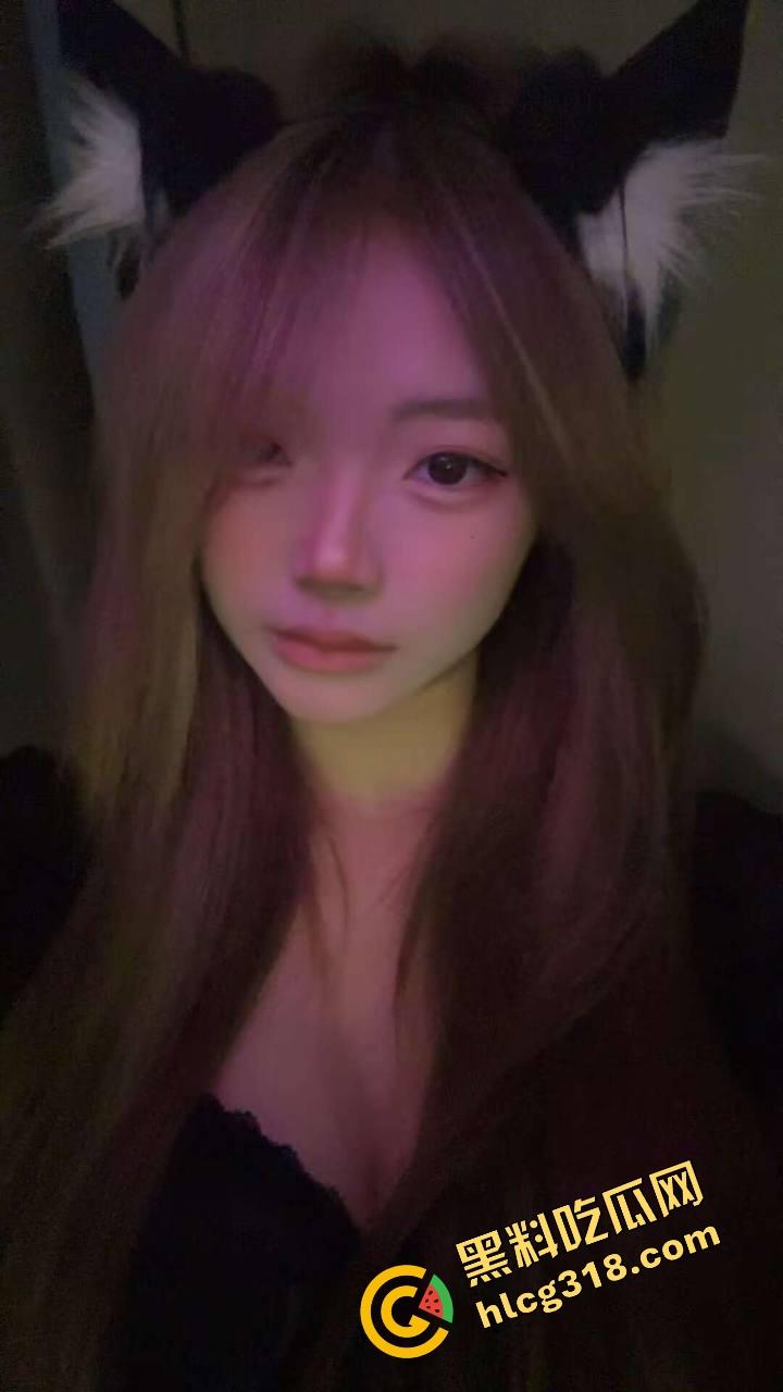 郑州富士康工厂半夜实战，主管带女友铺被子工厂现场开操，厂区操逼玩的就是带劲真实！-4