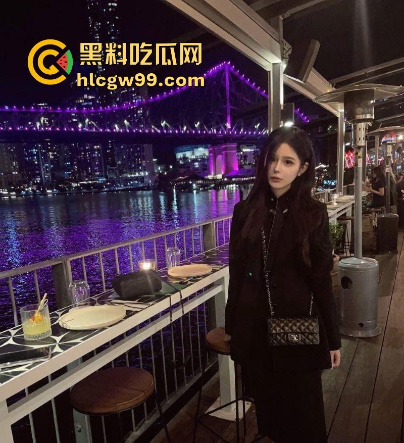 广州高颜值巨乳外围女【魏兮昕】被金主包养视频流出，口交侍奉无套爆操，骚劲爆棚！-3