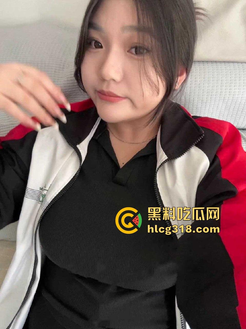 黑龙江巨乳美女【日安】性爱视频泄密,微胖母狗,G杯大奶展示顶级口交绝技!-3