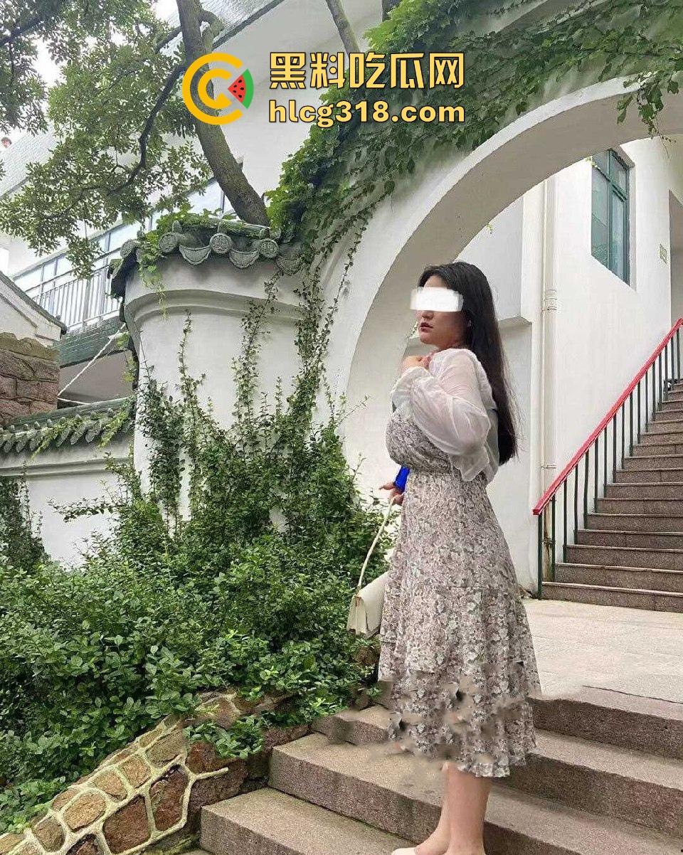 黑龙江巨乳美女【日安】性爱视频泄密,微胖母狗,G杯大奶展示顶级口交绝技!-4