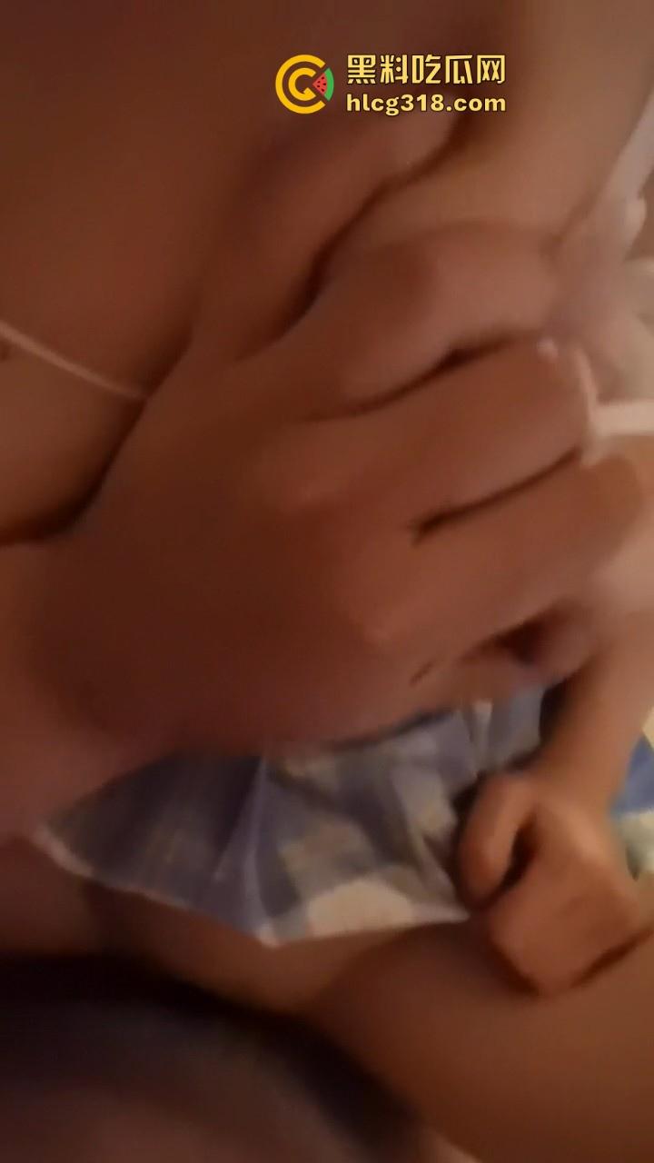 黑龙江巨乳美女【日安】性爱视频泄密,微胖母狗,G杯大奶展示顶级口交绝技!-6