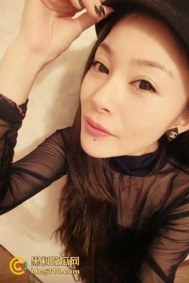 极品杭州少妇【魏晓婷】性爱视频流出,高颜值模特身材,私处茂盛性欲极强,纯纯母狗一枚!-2