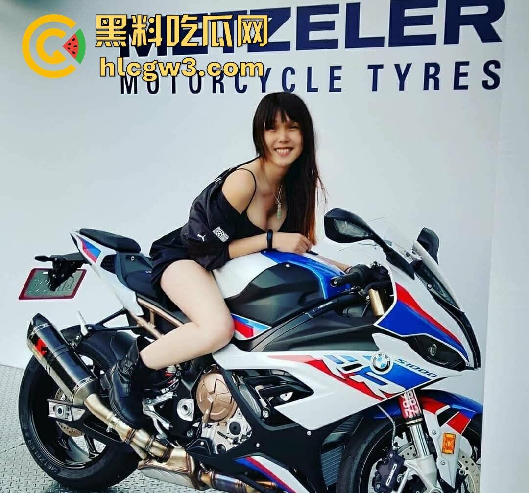 新加坡E杯混血骚货【Ada】长得像孙燕姿，OF大尺度露出，自慰撩骚男女通吃都搞！-1