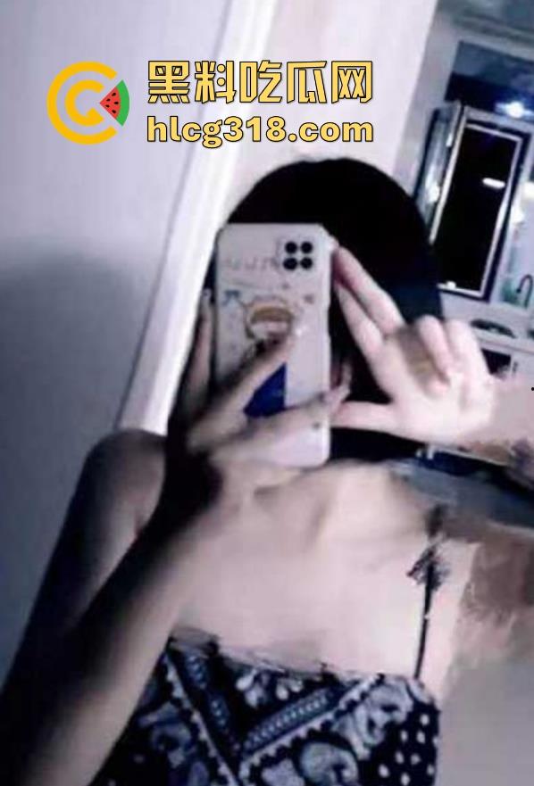 黑龙江工业大学【林琪琪】短发清纯校花，露奶口交私拍，深喉毒龙极致享受，全程主动榨精！-5