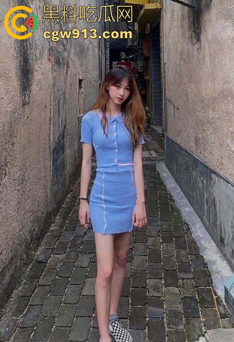 别人老婆就是刺激！河南郑州已婚少妇，网吧打游戏被勾搭，直接带去宾馆啪啪，这口交技术太赞了！-4