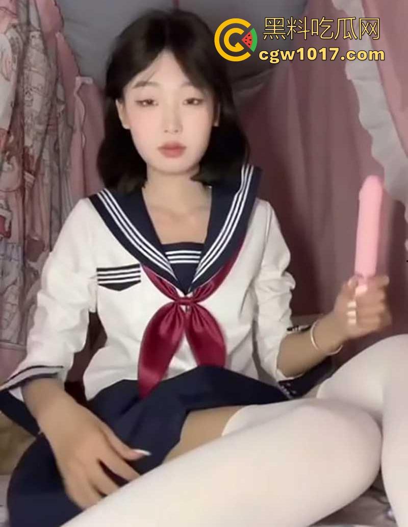 北京师范大学骚逼学妹【杨慧慧】寻刺激玩网调，露脸扮母狗全裸叼内裤，假屌疯狂抽插嫩穴，满满的反差感！-3