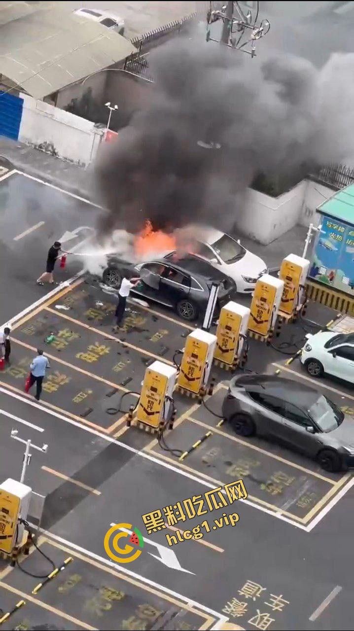 广州番禺区 奔驰EQC纯电车 充电自燃！充电5分钟 燃烧1小时！-10