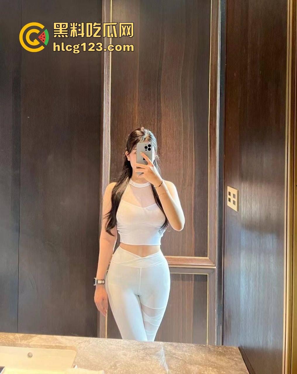 健身教练赵娣金火爆视频外泄，臀翘奶大，骚姿扭到飞起，2000块一节课你们觉得值不值？-7