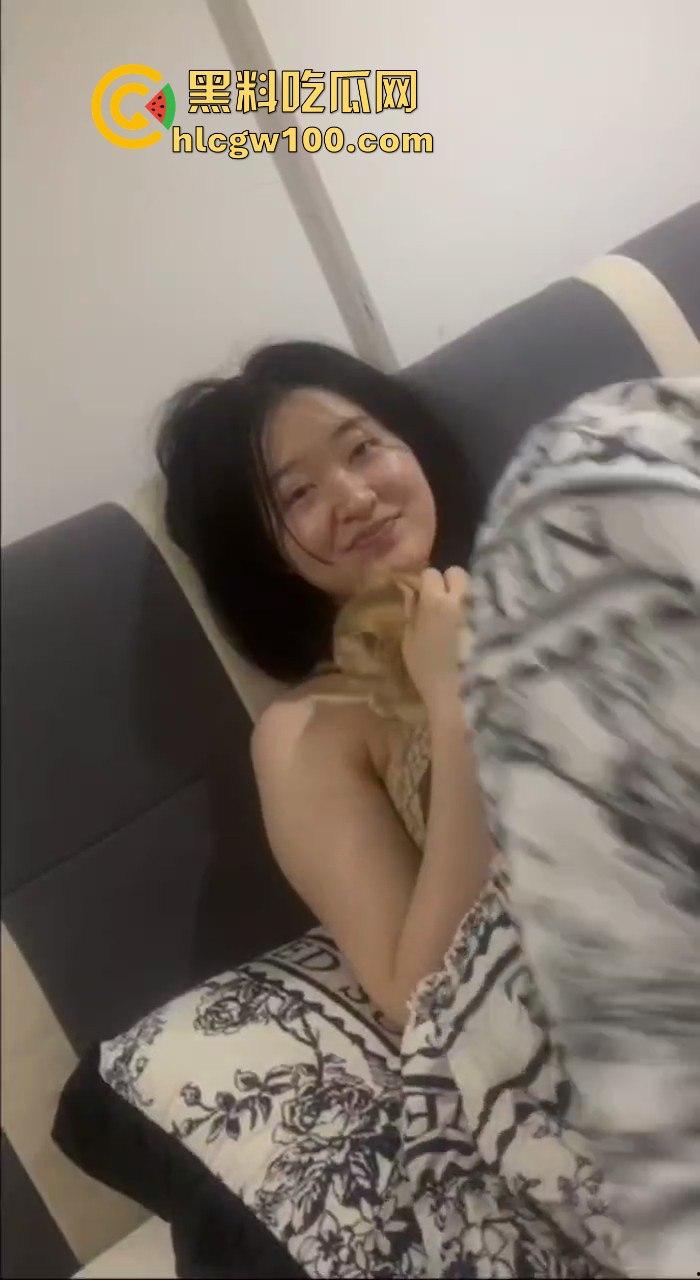 沈阳NICE CLUB酒吧高冷陪酒小姐【沈敏】醉酒被捡尸,事后清醒后还要求炮友再来一次,巨骚无比!-7