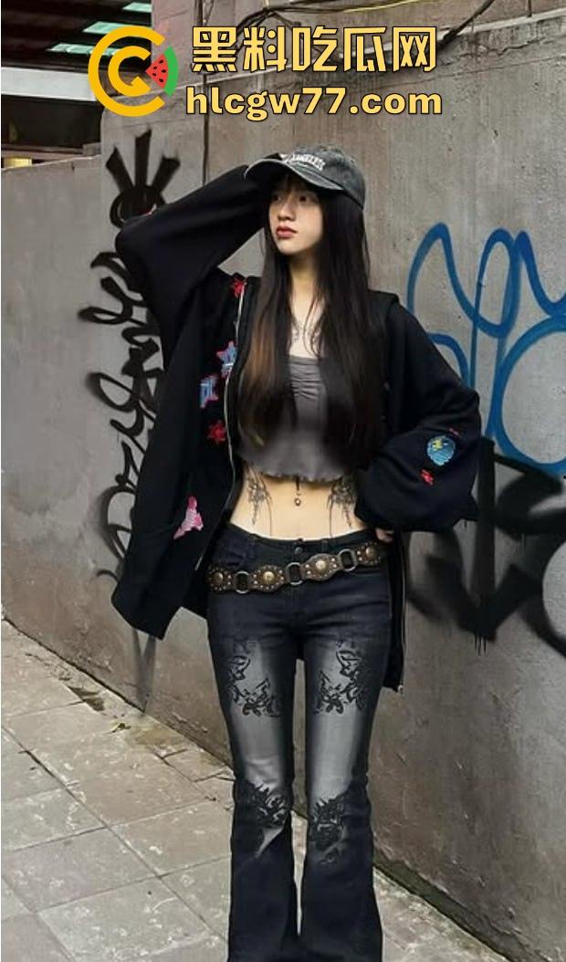 台湾IG网红女仆装私密视频泄露 镜前抖尾巴 大胆上位尺度炸裂-3