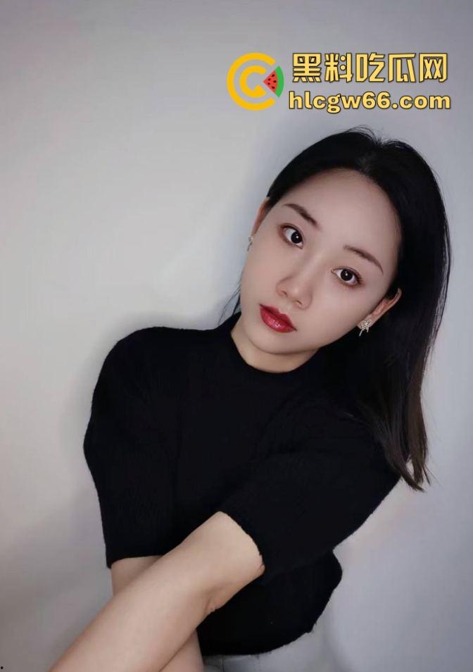 临沂苗庄小学女老师『徐栗涵』内射后门都解锁，干到高潮爽完秒翻脸，拉黑跑路提裤子走人都懵了！-4