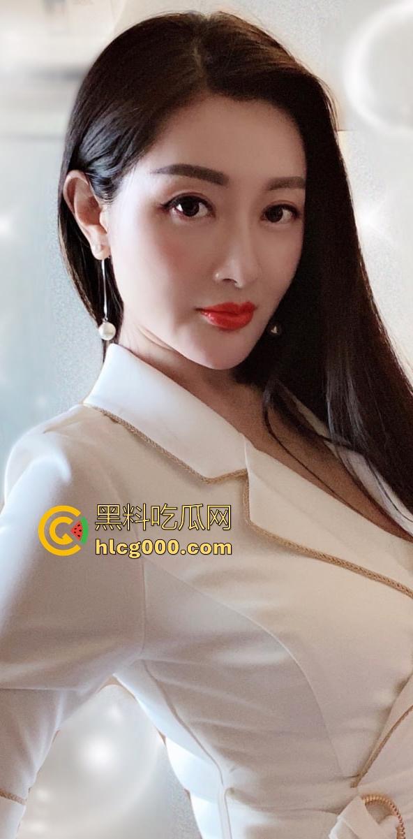 海角乱伦大神【相依为命的母子】新作!强上多年跟爸爸离婚的妈妈,那种乱伦禁忌的快感,极其刺激!-1