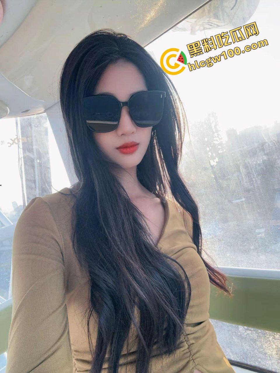 海南海口反差御姐母狗公交车【吴芸】道具抽打轮操骚穴 多人淫乱3P多体位操逼内射灌满淫穴！原创独家流出！-4