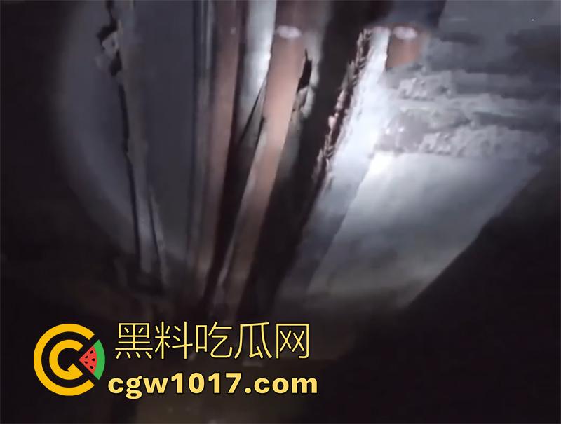 真实见鬼灵异事件，惊吓指数99%，各类博主意外拍摄恐怖画面，难道这个世界真的有鬼怪存在么？-3