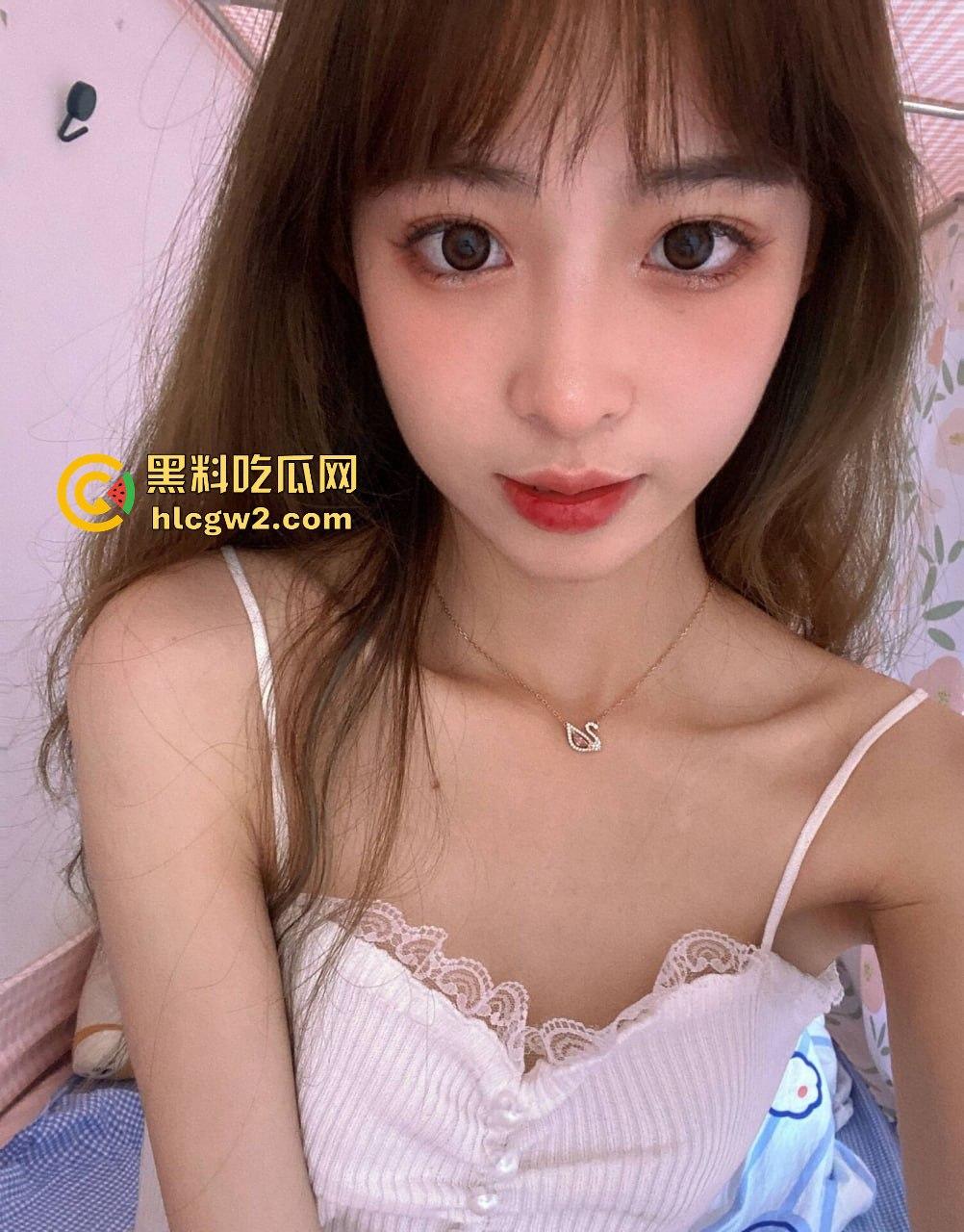 约炮安徽科技学院清纯大一妹 两天酒店大战不停歇 小穴紧致浪叫不断 清纯表面下竟是个骚浪精!-5