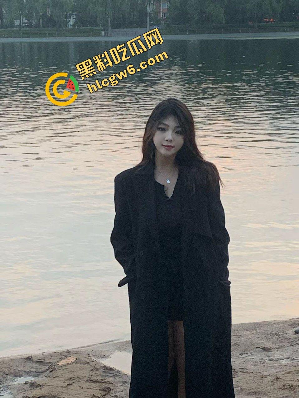 长春科技学院大四肉感反差骚母狗『范敏』口爆大哥激情 后入猛操骚臀至喷水！原创独家流出！-6