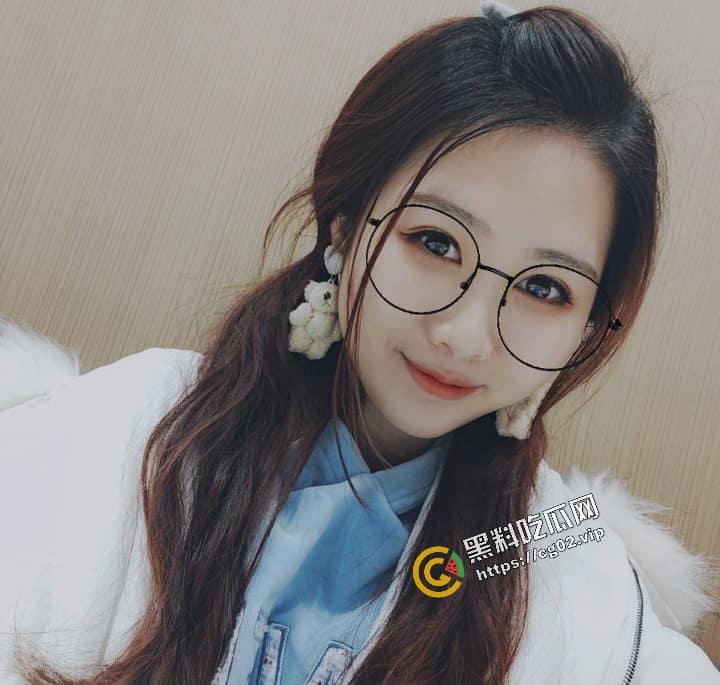 北京海淀区教师 杨佳佳 反差曝光 这个美颜绝了 十级美颜效果 真人竟然长成这样!-2