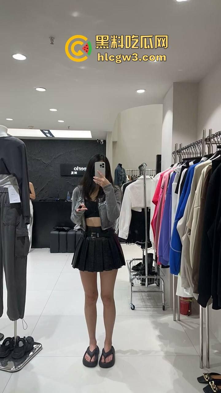 性感纹身巨臀少女私密录像流出!肥美臀部被猛烈撞击,内射中出全过程堪比大片!-1