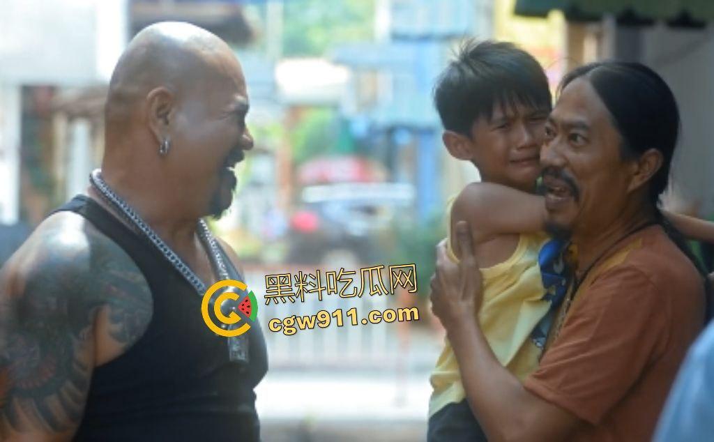 香港电影《再见阿龙》阿龙与女儿相依为命，还清赌债后泰国旅游女儿被拐，他再婚追查化身复仇者！-3