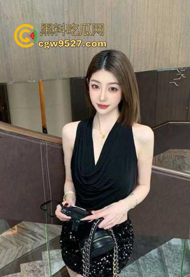 海角乱伦,强上刚回家的姐姐,嘴上说不要不要身体却十分诚实,主动口交上位骑乘,十分淫荡!-1