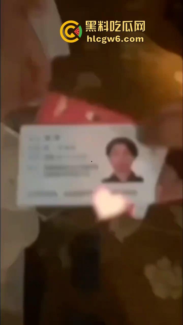 厦门小伙网恋奔现大翻车 开房约炮裤子一脱双鸡对望 萌系女友竟是变态男娘？-6