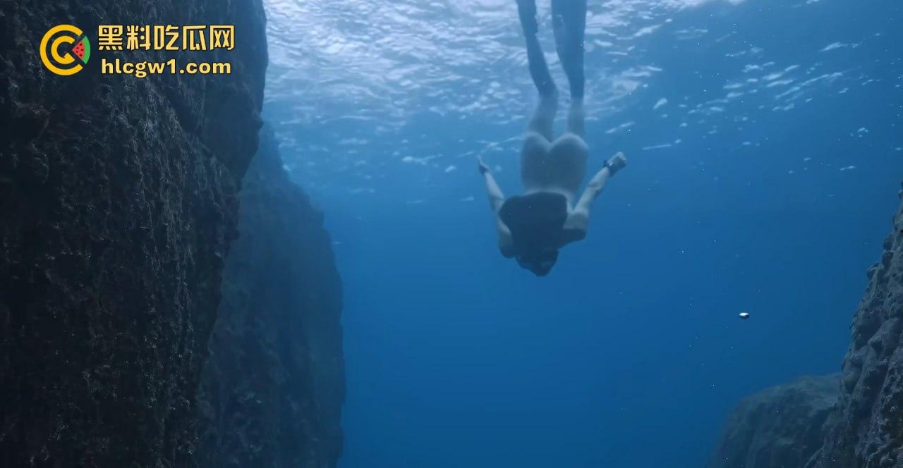 山东青岛妹子水底裸泳视频流出!清纯美人身姿曼妙,水中婀娜,看得人身心愉悦!-2