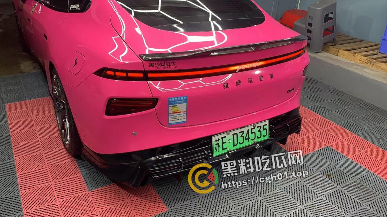 苏州小鹏p7失控 网红女车主当场死亡 疑似雷达失效 现场视频流出-4