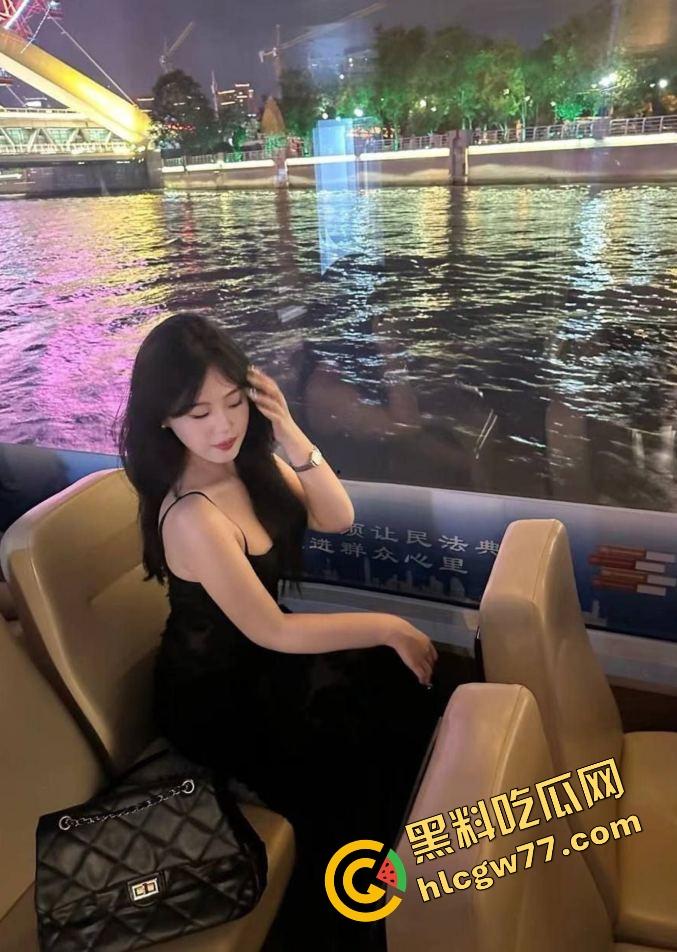 南京航天航空大学材料学院母狗『李晴雯』吃着男友的供养背地里偷鸡，分手后反手举报，北航兄弟快睁眼！-3