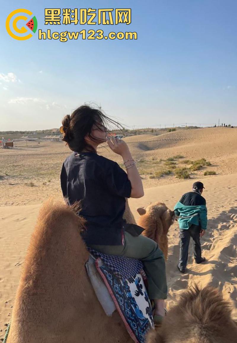 长沙电商运营【翟思荟】，被男友曝光做爱视频，超爱吞精口活一流，靠吃鸡上位骚没边了！-3