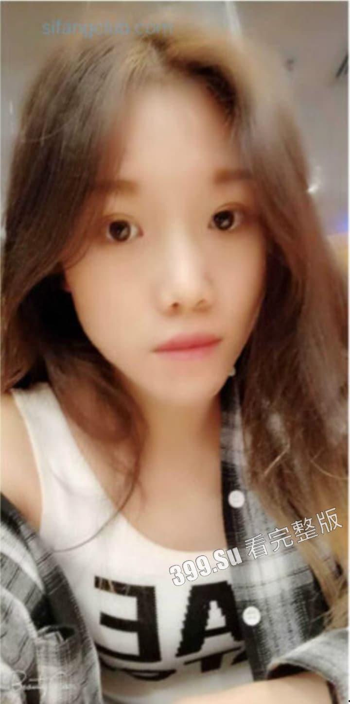 广西罗城 仫佬族93年 #吴翆林 裸贷借款4万元没有能力偿还被债主 #肉偿 貌似还在自己家 一直恳求对方轻点操-3