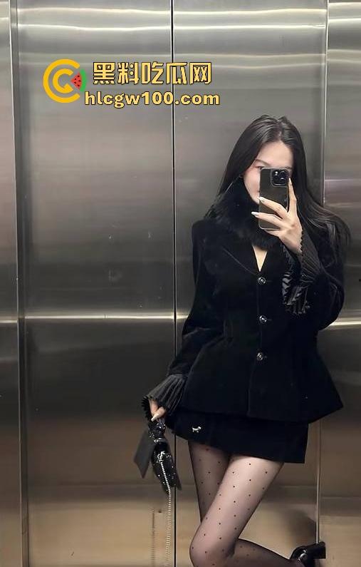 湖南郴州【许多多】老师搞师生恋勾引男学生上床，被家长发现曝光大量聊天记录跟视频。-17