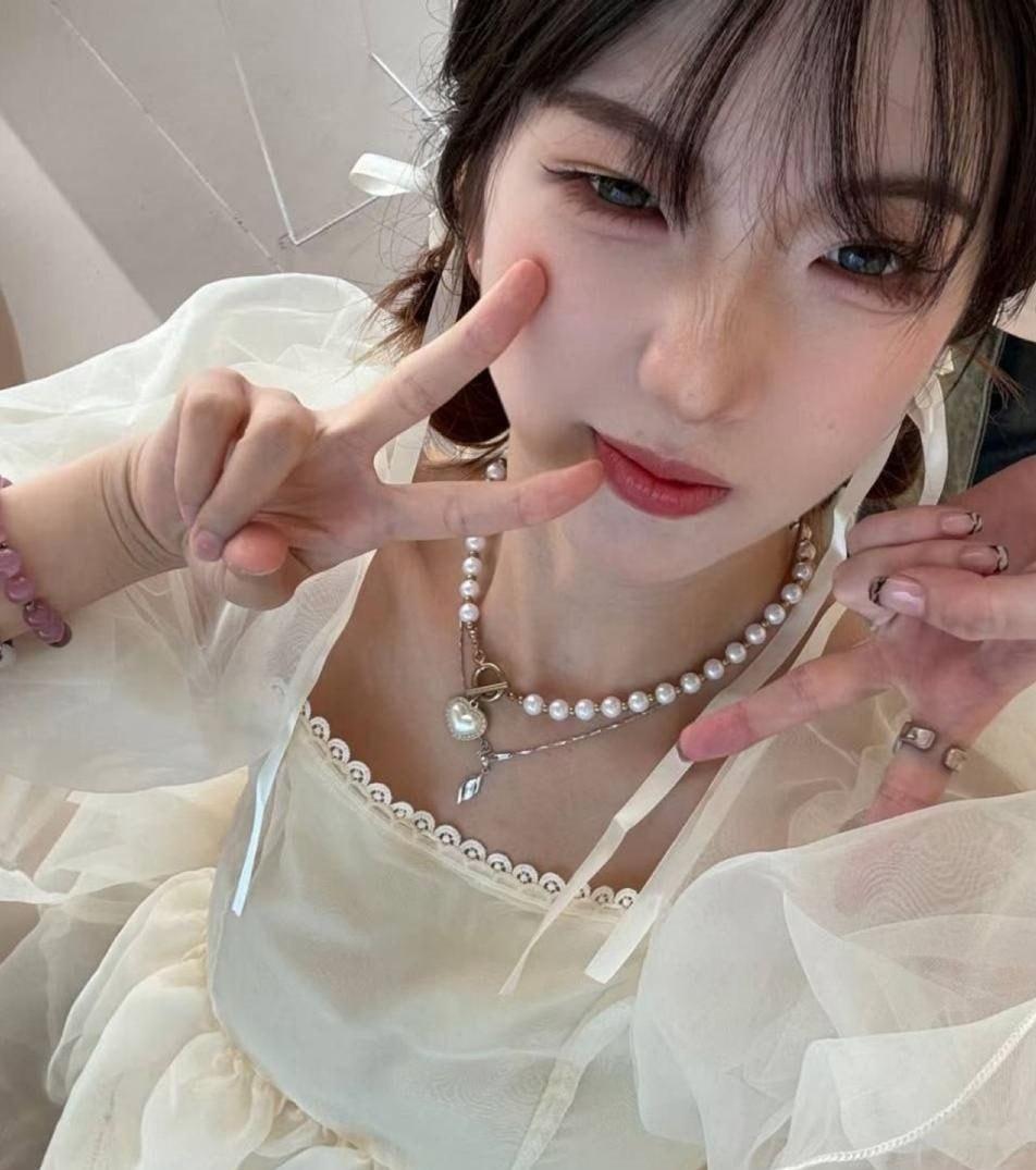 天津艺术学院舞蹈系班花【孙怡】，露脸做爱视频泄露，长腿女神被纹身男调教，各种姿势画面淫荡至极！-3