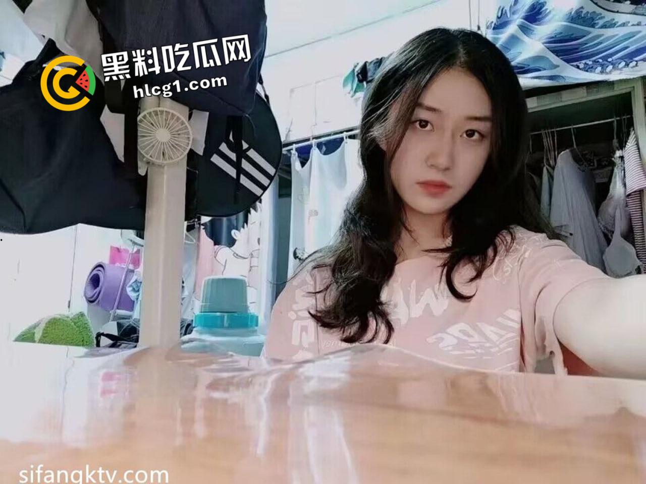 广东大学文学系知性美女 冰山美人的另一面 口活了得 私密视频被流出-6