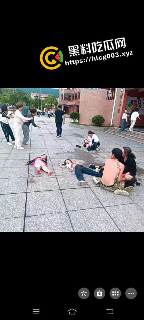 大瓜速递！江西贵溪特大伤人案现场视频流出 暴徒闯进校园狂杀老师和学生 血腥慎入-2