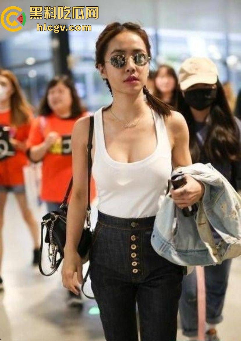 “地才就是地才!完美”蔡依林演唱会漏点 紫色连体衣惊现大尺度造型 三点全露 性感爆棚!-1