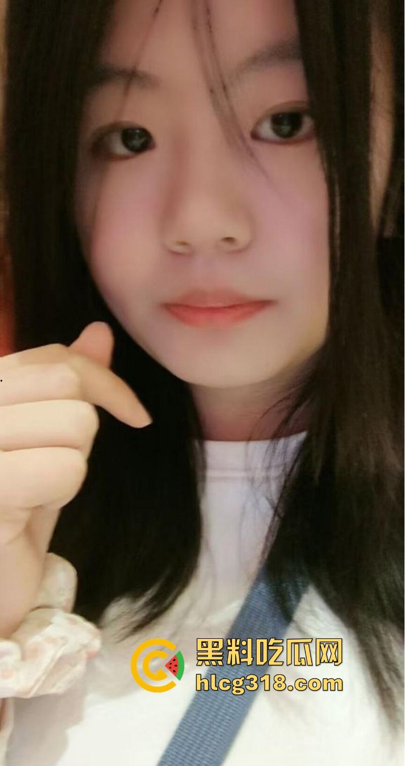 调教长春反差学妹【王丽颖】巨乳性瘾听话母狗，水瓶接尿自产自销，大口猛灌一饮而尽！-2