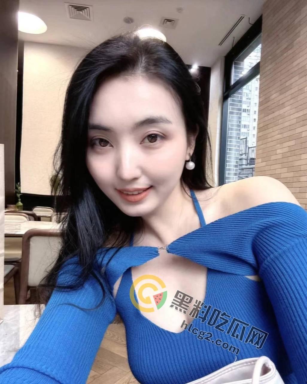 广州野马司机疯狂撞击骑电动车超正小姐姐,现场目击者震惊:简直不可思议!-5