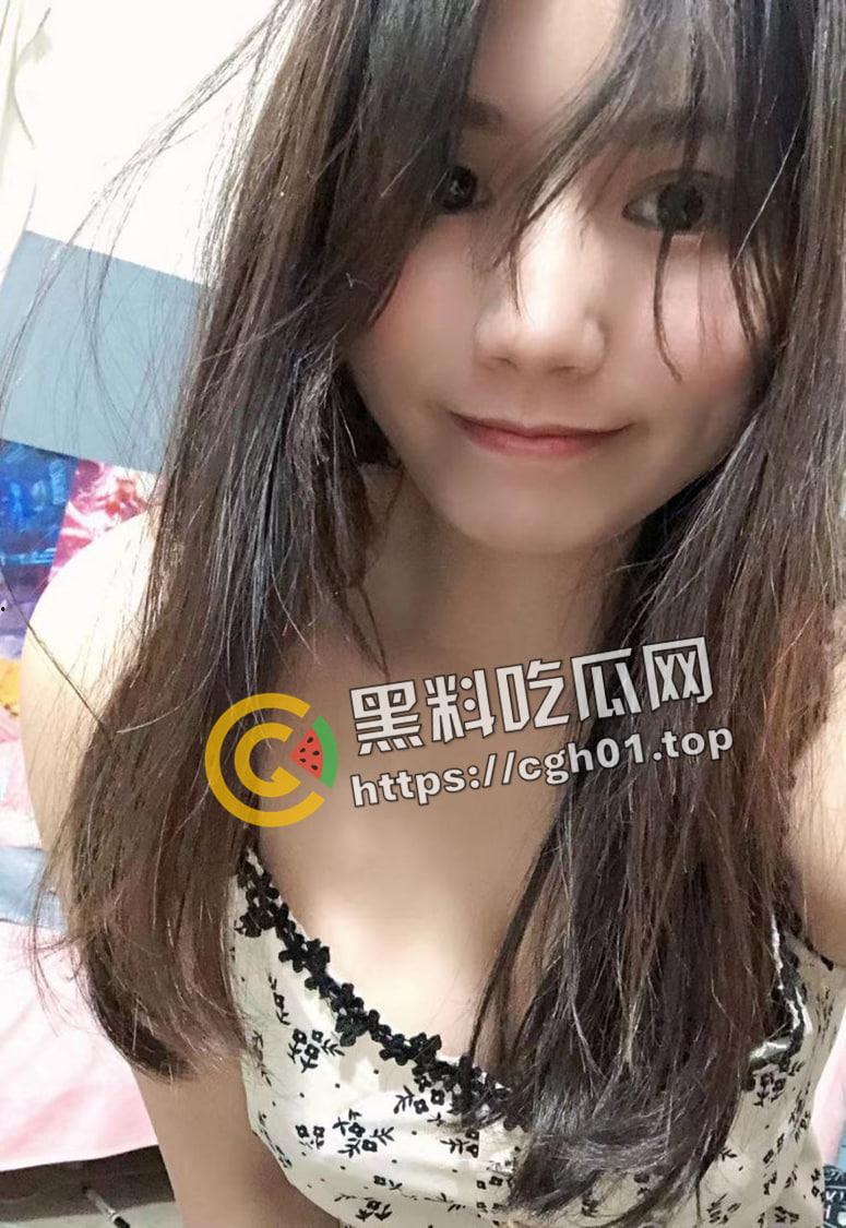 湖南母狗【陆世婷】背着男朋友约学长学弟3p  开肛初体验 手指全部塞满 水真多啊-4