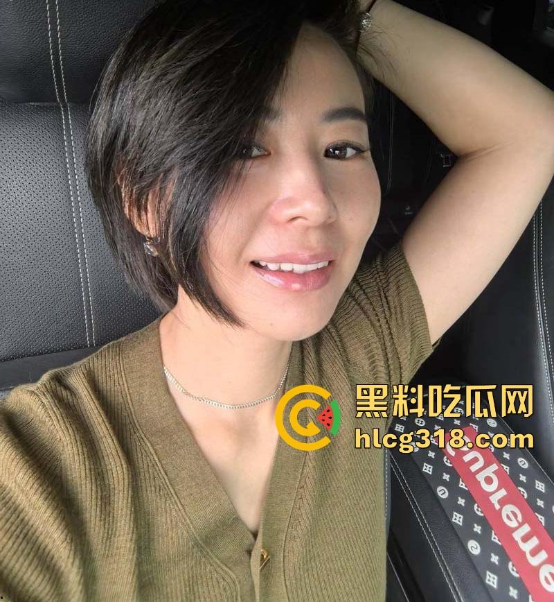 浙江极品人妻【王权怡】性爱视频曝光！短发熟妇在线约炮，淫水狂流骚态诱人，骑乘榨精浪叫声不断！-3