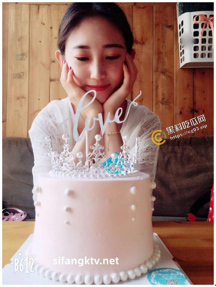 女同磨豆腐做爱遭泄漏 原相机自拍 能清楚听到刺耳的淫语骚话和做爱的呻吟声-2