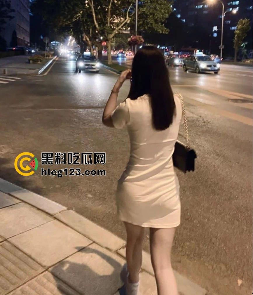 辽宁科技大学『范园娟』分手视频曝光！清纯脸蛋下的小骚货，被后入操到淫叫连连！-3