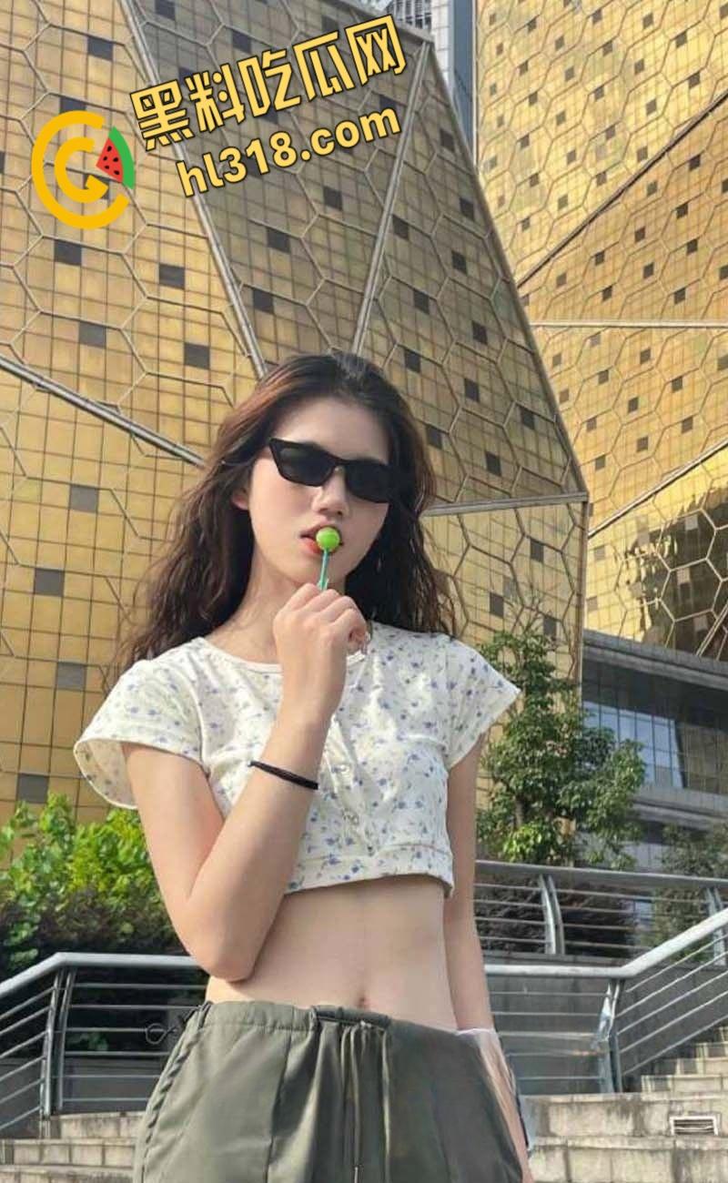 广西南宁【邓婷婷】出轨偷情约炮,绿帽男友无情曝光,清纯白袜白丝被各种爆操打桩,露脸口爆淫荡至极 !-1