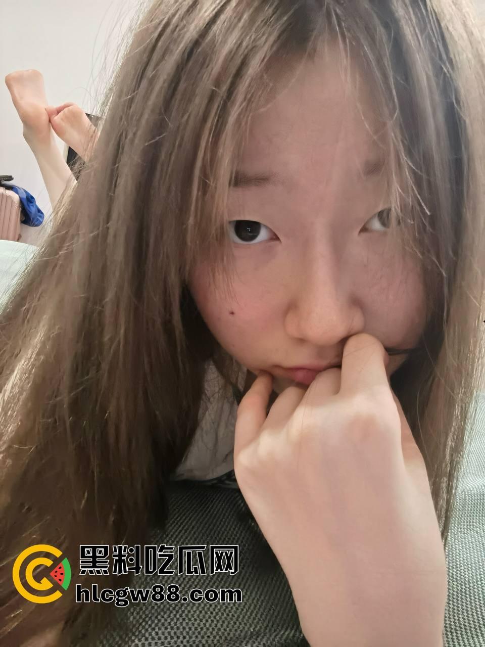 图书馆认识的学姐【宋怡】私下竟是骚浪母狗，背着男友开房放纵，被操到浪叫只求爽，不走心只走肾！-5