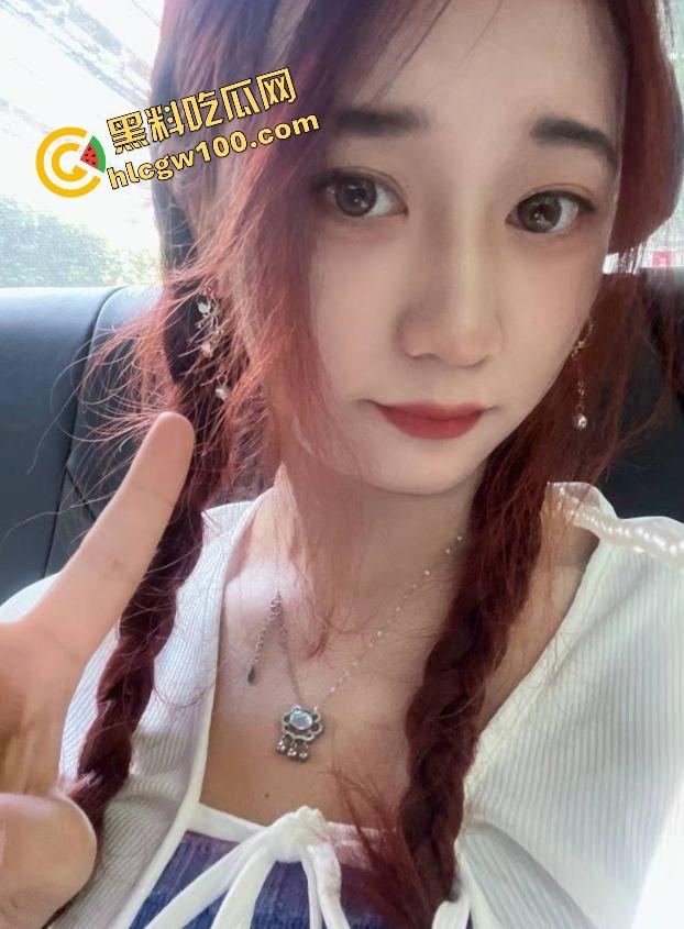 瓜友独家投稿曝光！安徽合肥滥交贱逼女『顾小清』脚踏两只船 出轨男友约炮大哥 各种操逼淫叫流出！-4