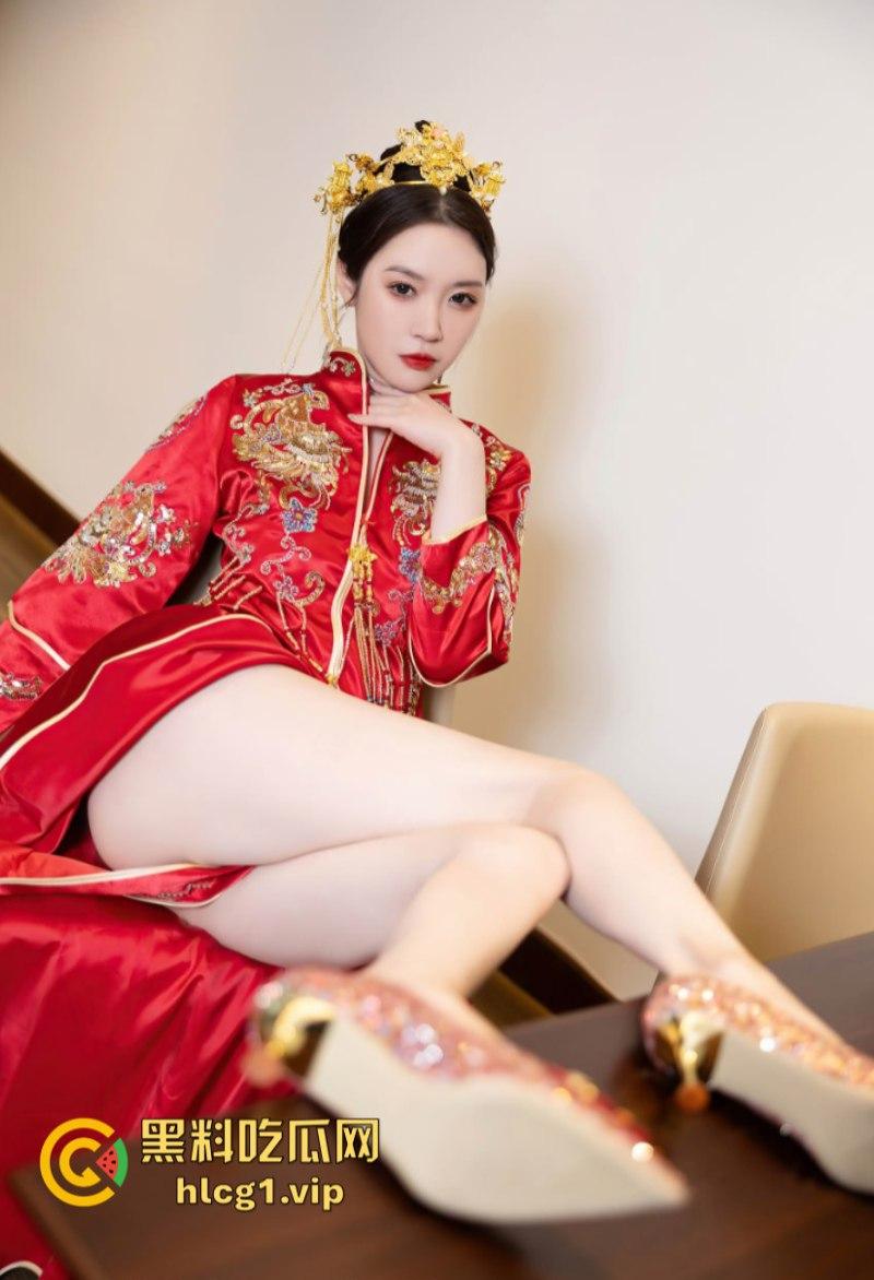御姐女神【梦心玥】 新婚夜前夕饥渴难耐 新娘赤身裸体勾引摄影师!-5