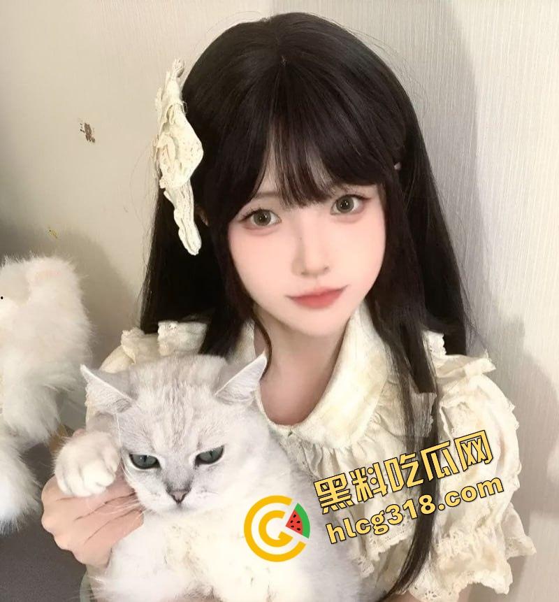 重庆极品外围女『张冉冉』颜值高得像天仙，身材辣到犯规，全国飞来飞去接客，一晚两三单照样嗨翻天！-2