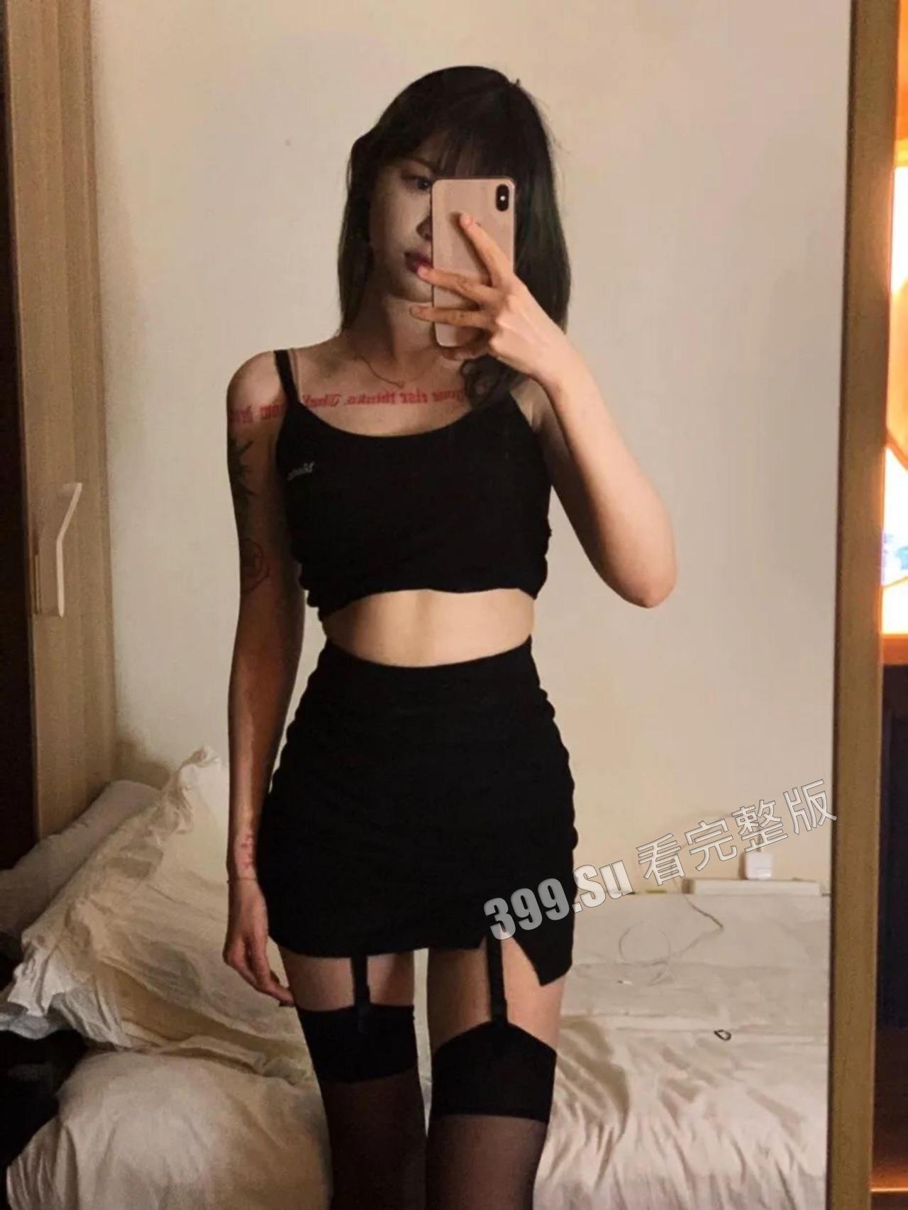 网红界顶流 痞幼 大红前拍的擦边照 合集 105P-104