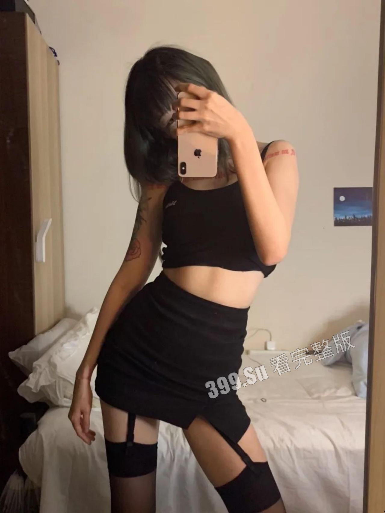 网红界顶流 痞幼 大红前拍的擦边照 合集 105P-105